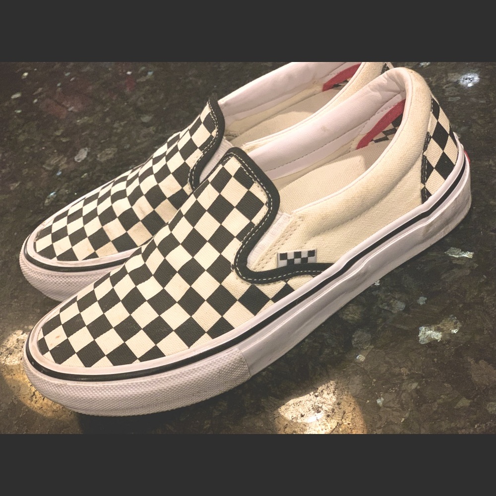 Unisex checkerboard Vans slip-on - only worn twice